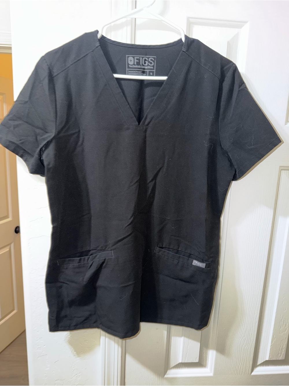 Figs Women’s Black V-Neck Scrub Top